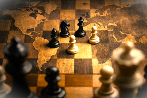 Editorial illustration about global strategy, media distractions, and structural decisions between Europe, Mercosur, and South America.